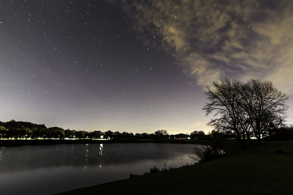 Kemnader lake by night